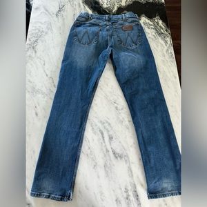 Wrangler retro 34x34 slim straight bottom cut for boots